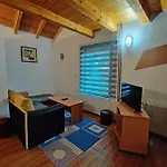 Planinski Raj بيت ضيافة 3*