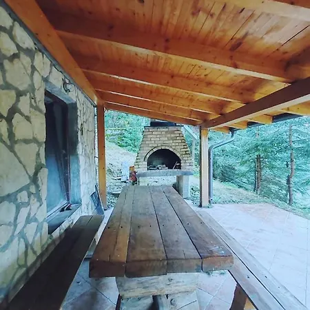 بيت ضيافة Planinski Raj *